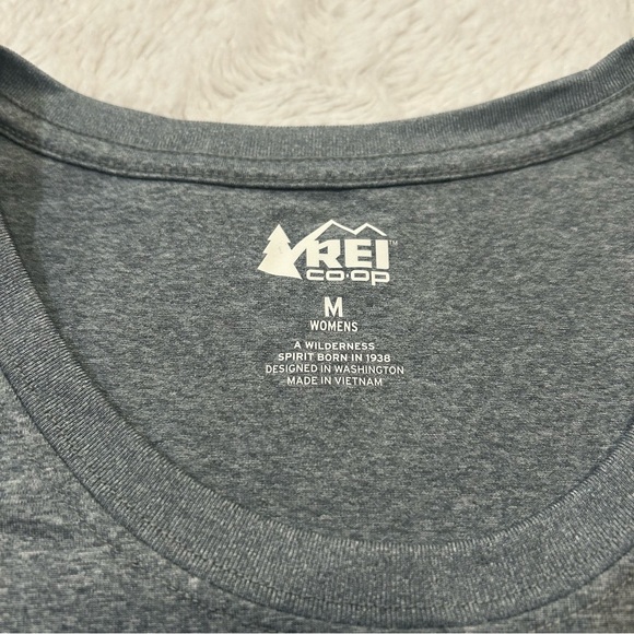 REI Co-Op Gray Heathered Short Sleeve T-Shirt Medium - Picture 3 of 6